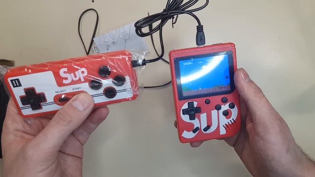 SUP 8Bit в руках смотреть онлайн