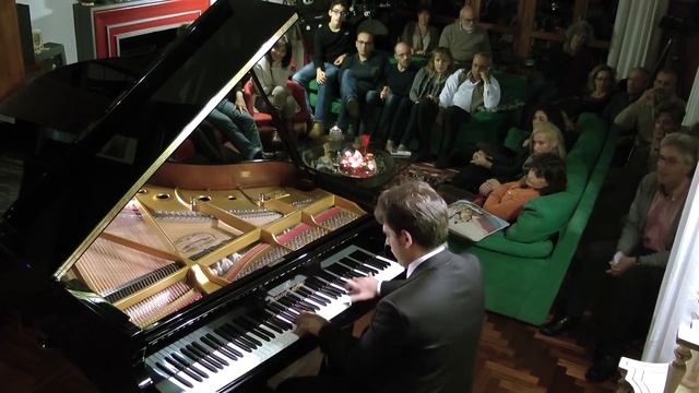 FINGER BREAKER Luca Filastro смотреть онлайн