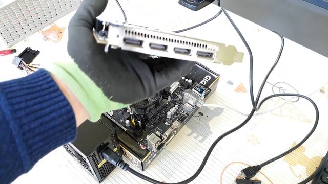 쿨러가 고장나서 인천에서 춘천까지 날아온 그래픽카드 RADEON PRO WX5100 смотреть онлайн