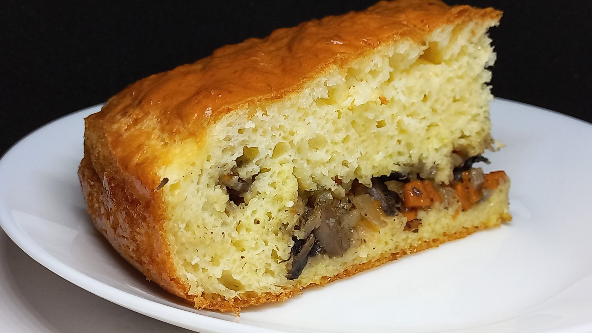 Заливной пирог с грибами