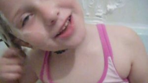 Вечерний влог: как Таисия играет в ванной, шампунь Happy Moments, пена для ванной