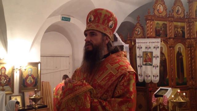 Проповедь епископа Савватия в "новый год"на ночной службе в честь мч. Вонифатия смотреть онлайн