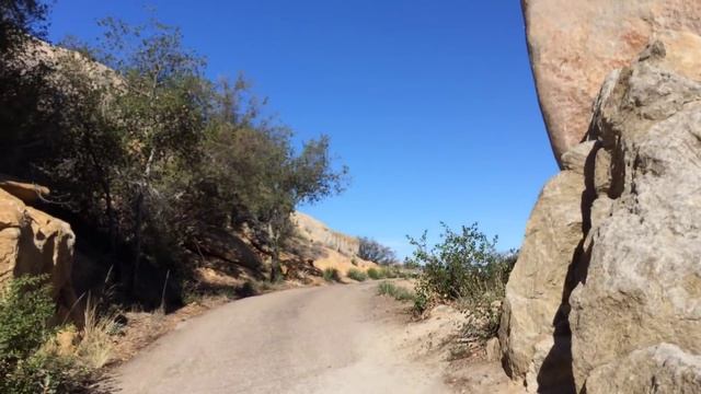 Классное место в Сан Диего ! Mount Woodson. Potato Chip Rock Что посетить в Сан Диего Куда сходить? смотреть онлайн