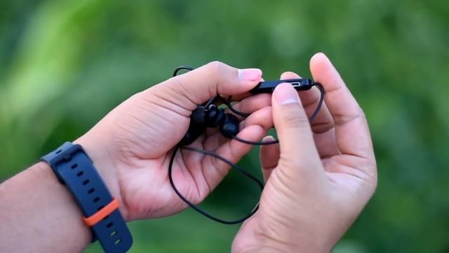Mi Sports Bluetooth Earphones Basic DON'T BUY BEFORE WATCHING THIS VIDEO смотреть онлайн