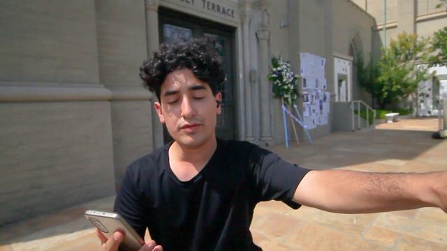 Aquí está ENTERRADO Michael Jackson | Visita a Forest Lawn 2023 смотреть онлайн