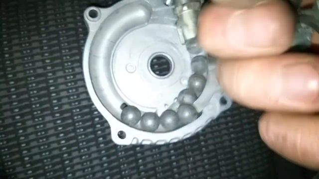 Honda Fit CG3 Как отремонтировать ремень безопасности не снимая его / seat belt repair смотреть онлайн