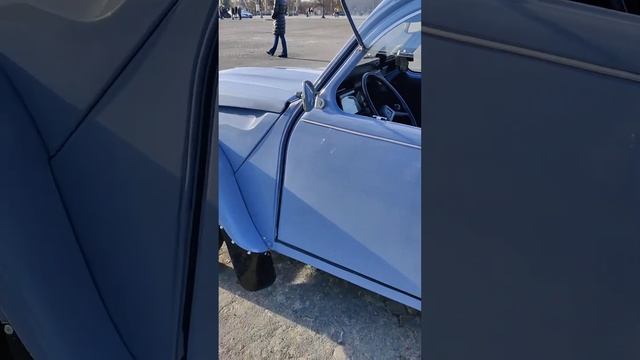 Place de la Concorde. Paris, France (РЕТРОАВТО НА ПЛОЩАДИ СОГЛАСИЯ, ПАРИЖ) #Shorts смотреть онлайн