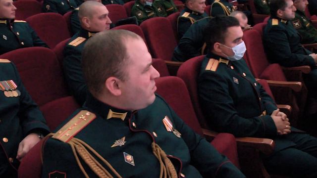 Торжественная встреча, приуроченная к 23 февраля, прошла в преддверии даты в городском Доме культур смотреть онлайн