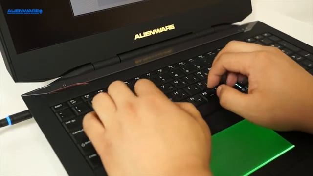 [COM] DELL Alienware 17 - Built-in Keyboard смотреть онлайн