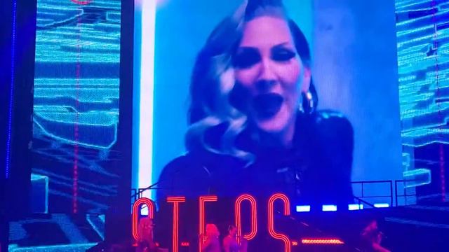 Steps - Heartbreak in this City (feat. Michelle Visage) (Live in Liverpool 18/11/2021) смотреть онлайн