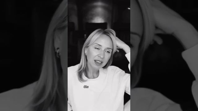 Мелькают за глухим окном... | Читает автор: Надежда Цветкова смотреть онлайн