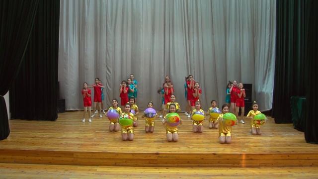 Танец "Детство" Dance "Childhood" смотреть онлайн