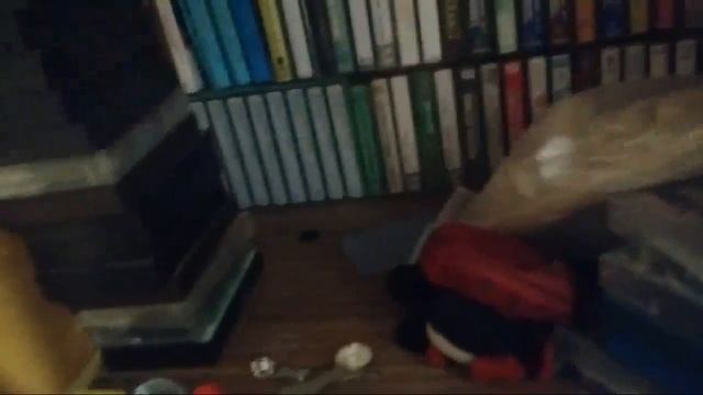 Vecchie cassette di musica. Rovistando tra i miei ricordi musicali. Ascoltando musica in Youtube. смотреть онлайн