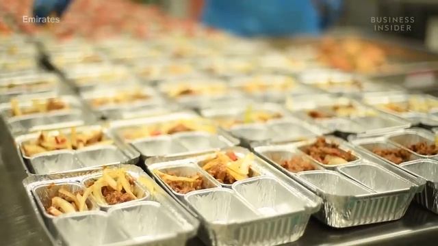 ПИТАНИЕ НА БОРТУ ЭМИРЭЙТС | КАК ЭМИРЭЙТС ГОТОВИТ БЛЮДА