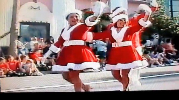 Disney MGM Studios Xmas Parade 11/2004