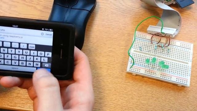 Raspberry Pi PHP Website-Wireless Control смотреть онлайн