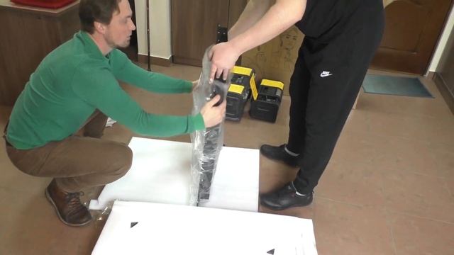 Установка зеркального 32 дюймового телевизора AVEL AVS320SM в стену смотреть онлайн