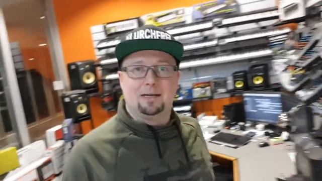 E-Piano Keyboard Synthesizer Studio- PA- Licht- DJ-Technik In Hamburg
