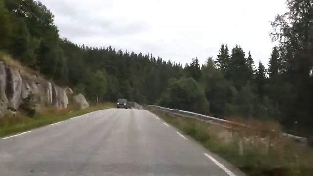 Another Norwegian road in the S60 смотреть онлайн