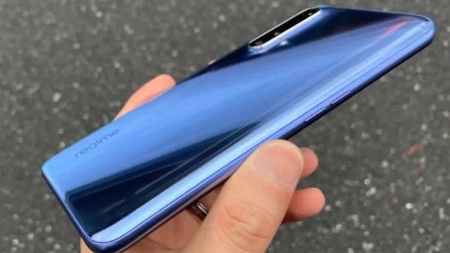 Realme X50 5G Vs Oppo Reno 3 Pro Vs Vivo X30 Pro. Which Is One Buy. смотреть онлайн