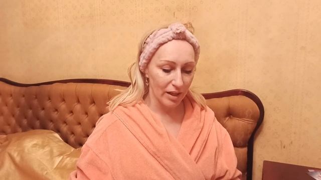 Распаковка подарков. Оригинальные маски для лица смотреть онлайн