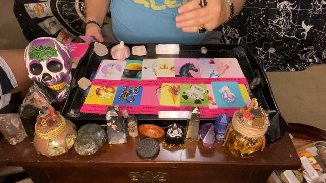 What Does Tarot Say About the Uso's and Bloodline's Future? смотреть онлайн