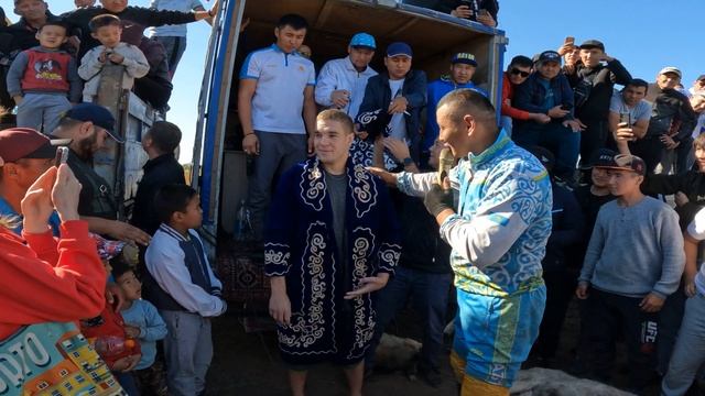 CRAZIEST TRADITION I'VE EVER SEEN I Kokpar (Horse and dead sheep) смотреть онлайн