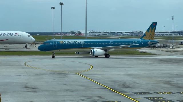 VIETNAM AIRLINES A321 Economy Class【4K Trip Report Kuala Lumpur to Saigon】? #FLIPFLOPMAS Ep. 7 смотреть онлайн