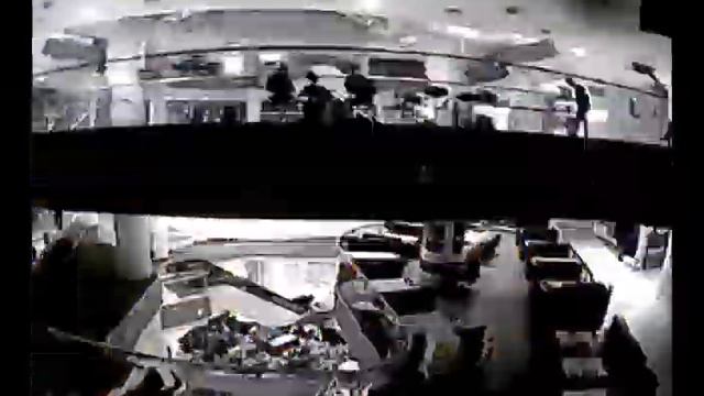 Floureon H101 FPV at Whitesands mall смотреть онлайн