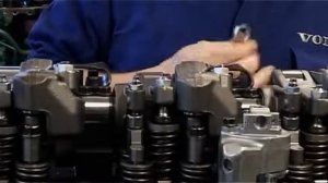 Volvo D13 engine valve adjustment with VEB