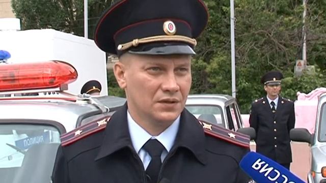 Курским полицейским подарили новые служебные автомобили смотреть онлайн