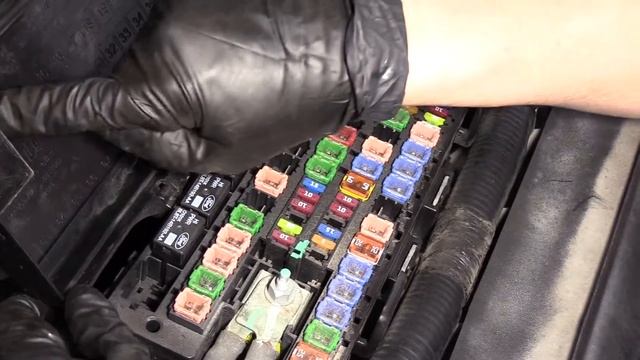 How to Locate Engine Junction Box 09-14 Ford F-150 смотреть онлайн