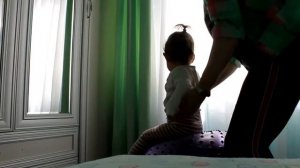 ЗАРЯДКА. Упражнения для детей от 1 года до 1,5 лет. Занимаемся правильно.