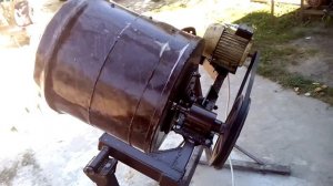 Бюджетная самодельная бетономешалка из бочки!