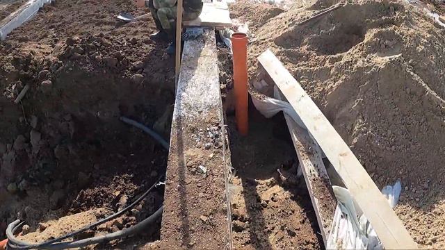 Бюджетная канализация в частном доме своими руками. Септик из Ж/Б колец.