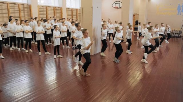 Открытый урок по эстрадному танцу (Хип-хоп) смотреть онлайн