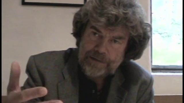 Sir Edmund Hillary & Reinhold Messner, Yeti Chasers смотреть онлайн