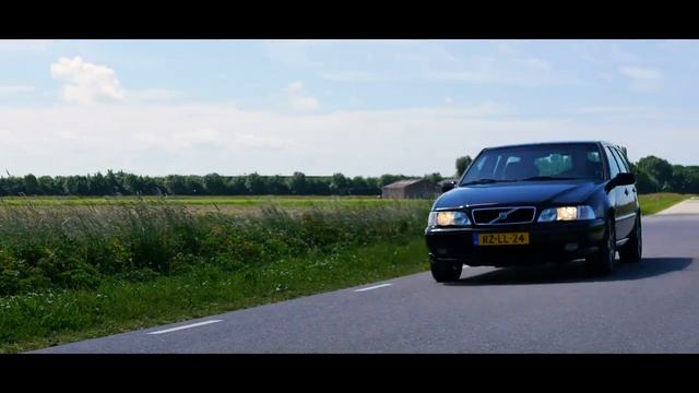 Volvo Old Bricks - V70R смотреть онлайн
