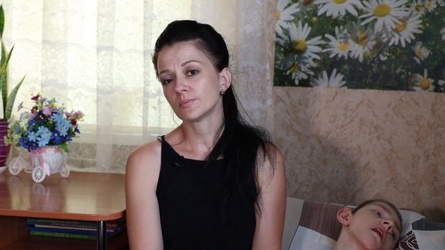 Специализированная коляска для Дениса Михнюка смотреть онлайн