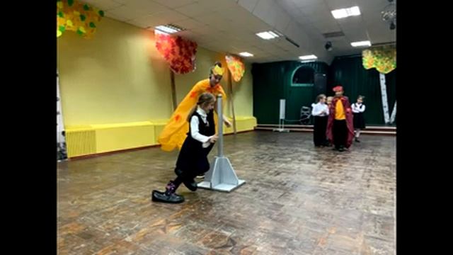 Игровая театрализованная программа "Золотая осень" смотреть онлайн