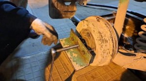 Замена тормозного барабана рено логан .