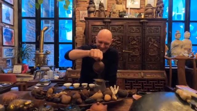 В гостях у Цукерберга (ака Козя) в «Газгольдере» смотреть онлайн