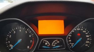 Дисплей "приборки" на рестайлинговом Focus 3 на самом деле полноцветный.