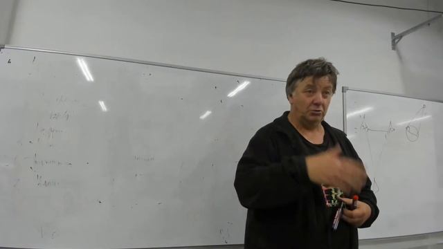 ЧК_МИФ_1_1_1_3_(L2)__Материальная точка и ее радиус-вектор смотреть онлайн