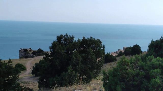 Очень красивые виды с горы Алчак-Кая на Чёрном море в Крыму смотреть онлайн