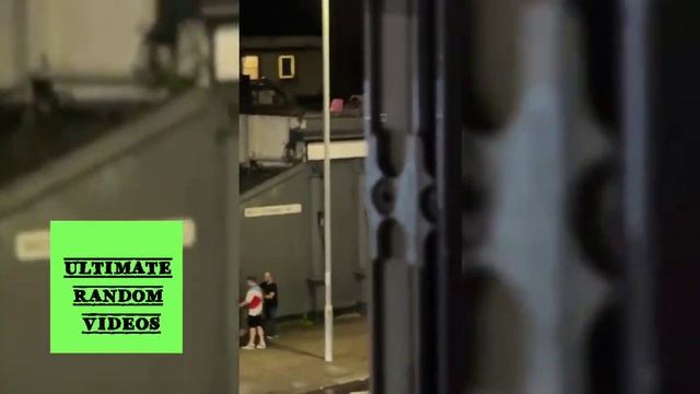 England Football Fans React to Losing Euro Finals Outside London Pub смотреть онлайн