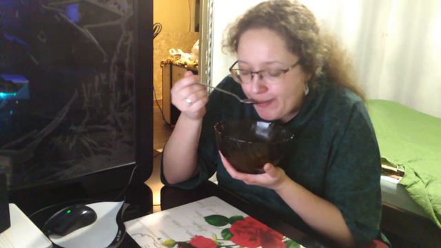 Mukbang. Куриный суп. Мошенничество с картами. м. смотреть онлайн