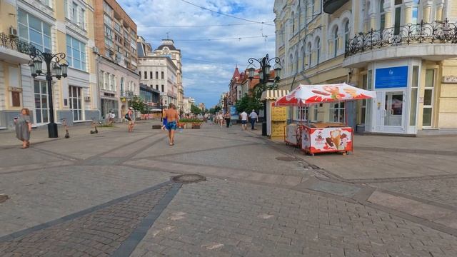 Пешеходная часть улицы Ленинградской в Самаре вечером смотреть онлайн