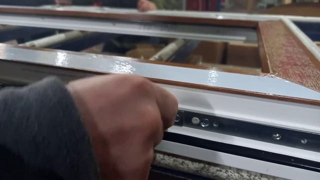 Сборка фурнитуры GU для пластиковых окон. смотреть онлайн