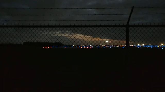 Naples airport смотреть онлайн